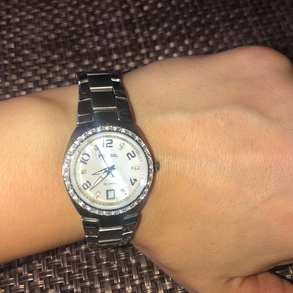 Women’s Fossil Watch- new